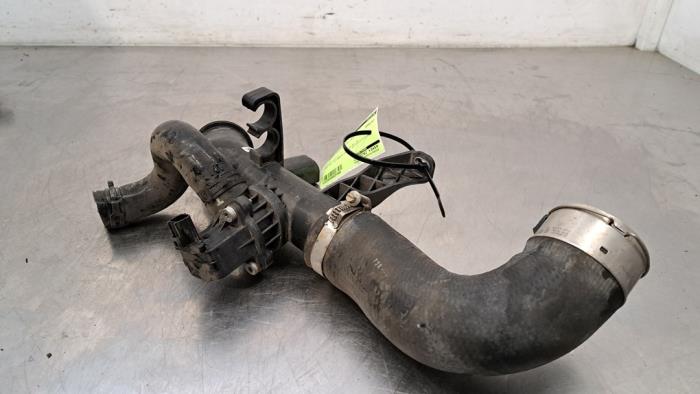 Gebrauchte Intercooler Rohr Landrover Discovery Sport (LC) 2.0 Si4 16V Preis € 60,50 Mit Mehrwertsteuer angeboten von Autohandel Didier