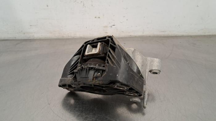 Used Engine mount Renault Talisman Estate (RFDK) 1.6 Energy TCe 150 Price € 60,50 Inclusive VAT offered by Autohandel Didier