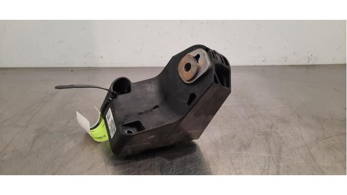 Used Engine mount Mercedes C Estate (S206) C-220d 2.0 Turbo 16V Price € 54,45 Inclusive VAT offered by Autohandel Didier