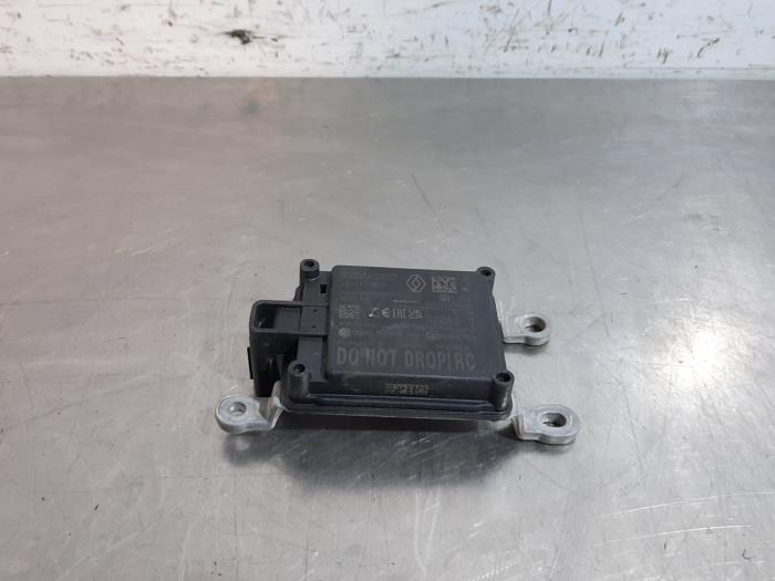 Gebrauchte Tempomat Sensor Renault Clio V (RJAB) 1.0 TCe 90 12V Preis € 199,65 Mit Mehrwertsteuer angeboten von Autohandel Didier