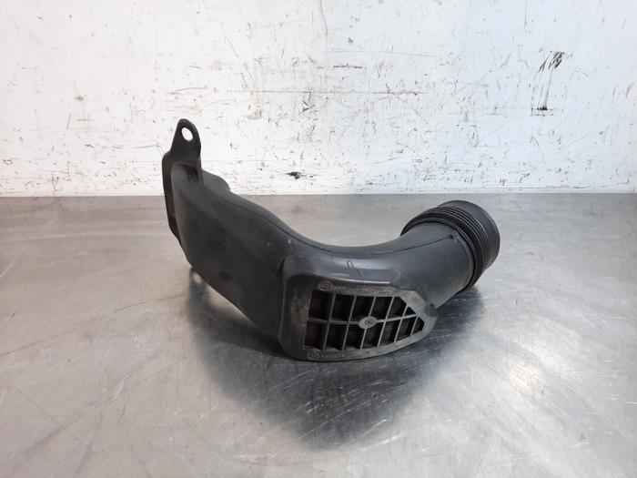 Begagnade Lufttratt Renault Clio V (RJAB) 1.0 TCe 90 12V Pris € 30,25 Inklusive moms erbjuds av Autohandel Didier