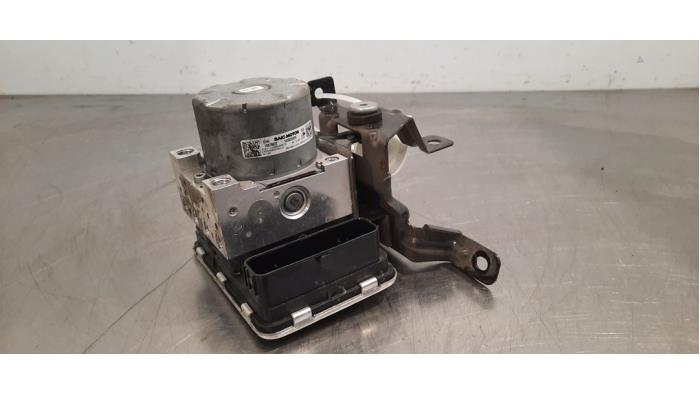 Begagnade ABS-pump MG HS/EHS I (AS23) 1.5 EHS T-GDI Hybrid Pris € 266,20 Inklusive moms erbjuds av Autohandel Didier