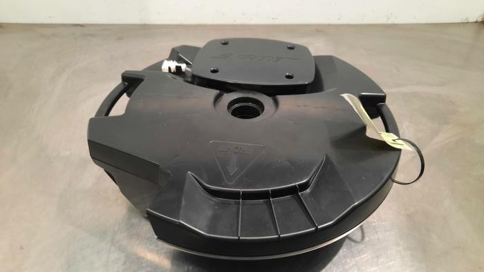 Używane Subwoofer Audi RS Q3 (8UB/8UG) 2.5 20V TFSI Quattro Cena € 133,10 Z VAT oferowane przez Autohandel Didier
