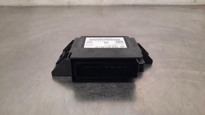 Usados Módulo electrónico central Audi RS Q3 (8UB/8UG) 2.5 20V TFSI Quattro Precio € 60,50 IVA incluido ofrecido por Autohandel Didier