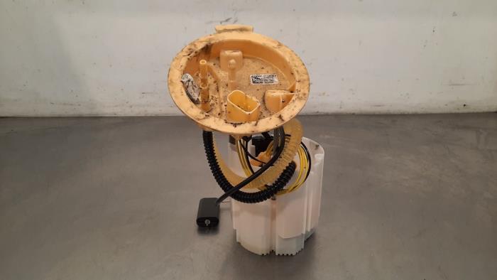 Usagé Pompe d'injection BMW 1 serie (F40) 118d 2.0 16V Prix € 108,90 Prix TTC proposé par Autohandel Didier