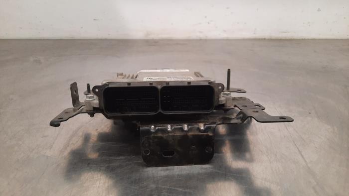 Used Engine management computer Jeep Wrangler (JL) 2.2 Multijet II 16V Price € 399,30 Inclusive VAT offered by Autohandel Didier