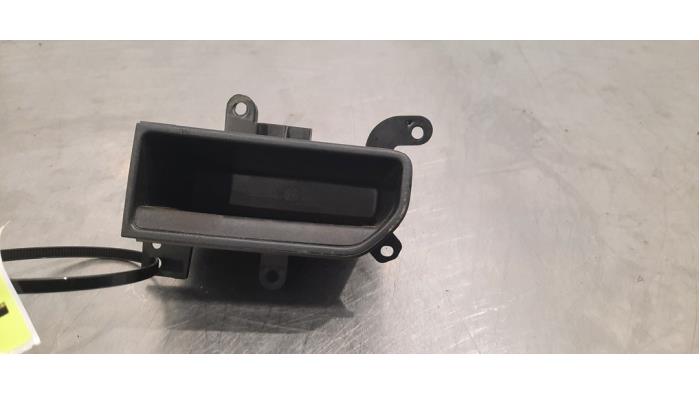 Używane Schowek Jeep Wrangler (JL) 2.2 Multijet II 16V Cena € 18,15 Z VAT oferowane przez Autohandel Didier
