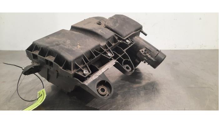 Begagnade Luftfilterhus Fiat Scudo 1.5 Multijet 100 Pris € 48,40 Inklusive moms erbjuds av Autohandel Didier
