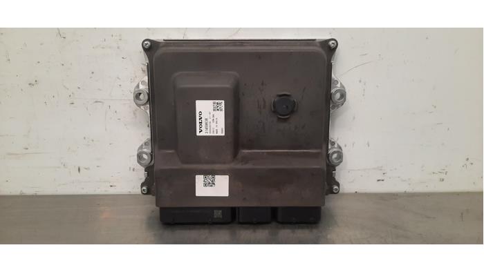 Used Engine management computer Volvo V60 II (ZW) 2.0 B3 16V Mild Hybrid Price € 266,20 Inclusive VAT offered by Autohandel Didier