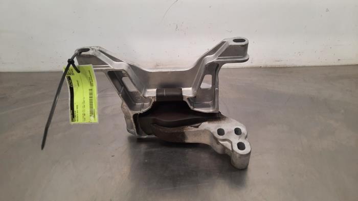 Used Engine mount Mazda 3 Sport (BP) 2.0 e-SkyActiv-G 150 16V Price € 60,50 Inclusive VAT offered by Autohandel Didier