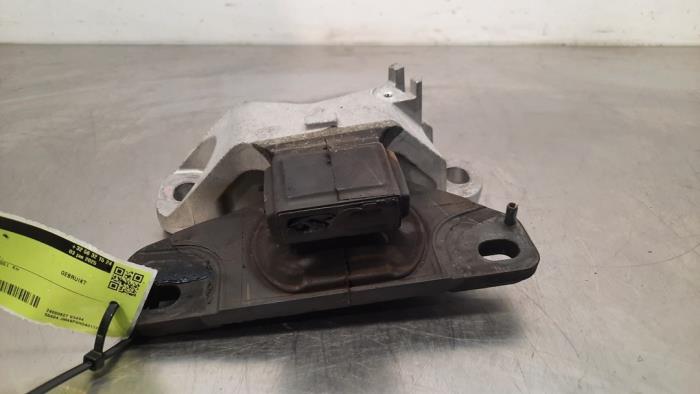 Used Engine mount Mazda 3 Sport (BP) 2.0 e-SkyActiv-G 150 16V Price € 48,40 Inclusive VAT offered by Autohandel Didier