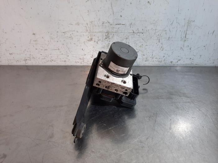 Usagé Bloc ABS Opel Astra K 1.0 Turbo 12V Prix € 90,75 Prix TTC proposé par Autohandel Didier