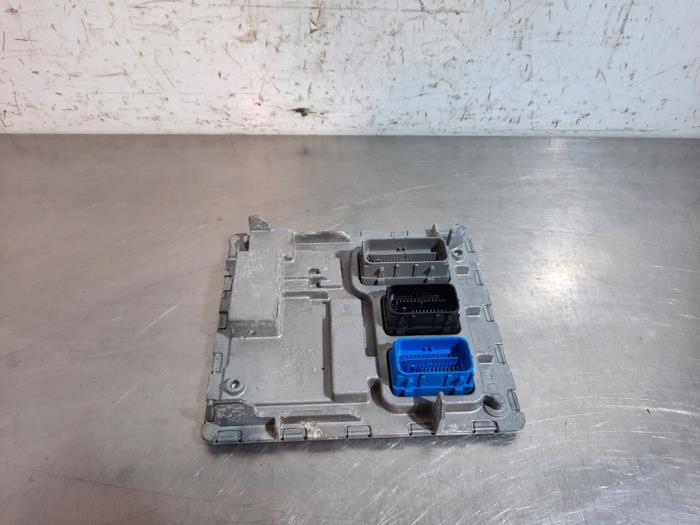 Used Engine management computer Opel Astra K 1.0 Turbo 12V Price € 229,90 Inclusive VAT offered by Autohandel Didier