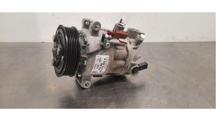 Usagé Compresseur de clim Cupra Formentor 2.0 TSI 16V 4Drive Prix € 102,85 Prix TTC proposé par Autohandel Didier