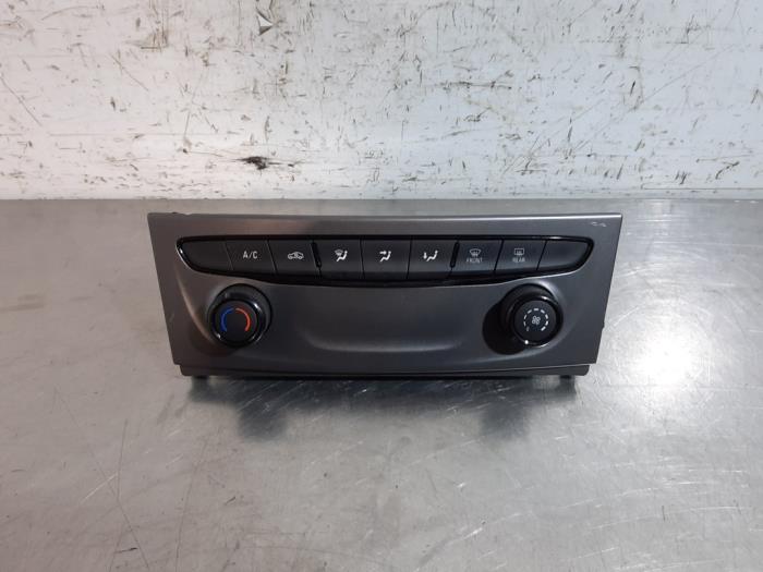 Usagé Commande chauffage Opel Astra K Sports Tourer 1.0 Turbo 12V Prix € 48,40 Prix TTC proposé par Autohandel Didier