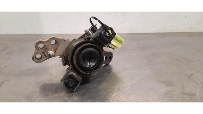 Engine mount Toyota RAV4 (A4), 2012 / 2019 2.0 D-4D 16V 4x2, Jeep/SUV, Diesel, 1.998cc, 91kW (124pk), FWD, 1ADFTV; EURO4, 2012-12 / 2018-11, ALA40 (Used)