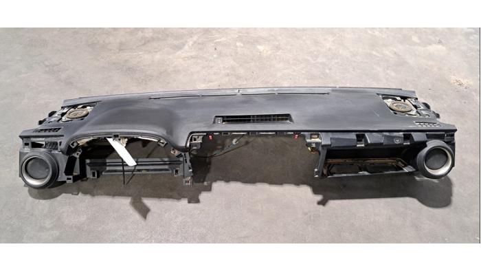 Usados Salpicadero Toyota RAV4 (A4) 2.0 D-4D 16V 4x2 Precio € 998,25 IVA incluido ofrecido por Autohandel Didier