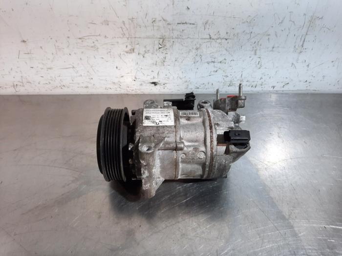 Usagé Compresseur de clim Peugeot 308 (L3/L8/LB/LH/LP) 1.6 BlueHDi 120 Prix € 133,10 Prix TTC proposé par Autohandel Didier
