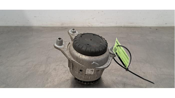 Used Engine mount Mercedes C (W205) C-200 1.6 CDI BlueTEC, C-200 d 16V Price € 36,30 Inclusive VAT offered by Autohandel Didier