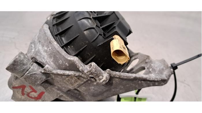 Engine mount from a Audi A6 Avant (C8) 3.0 V6 24V 50 TDI Mild Hybrid Quattro 2020