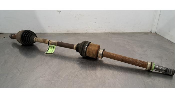 Begagnade Drivaxel, höger fram Renault Master III (EV/HV/UV/VA/VB/VD/VF/VG/VJ) 2.3 dCi 165 16V FWD Pris € 60,50 Inklusive moms erbjuds av Autohandel Didier
