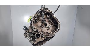 Usados Caja de cambios Renault Arkana (RJLL) 1.6 E-Tech 145 16V Precio € 2.480,50 IVA incluido ofrecido por Autohandel Didier