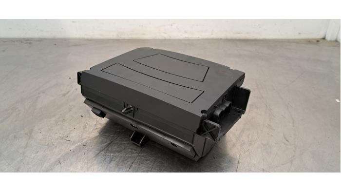 Gebrauchte Frontscheibenanzeige Citroen C4 X (BD/BE/BF) 1.2 PureTech 100 12V Preis € 332,75 Mit Mehrwertsteuer angeboten von Autohandel Didier
