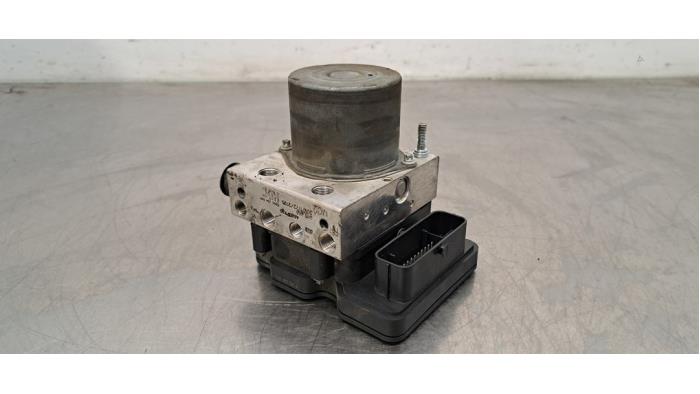 Begagnade ABS-pump Citroen Jumper (U9) 2.2 Blue HDi 140 Pris € 133,10 Inklusive moms erbjuds av Autohandel Didier