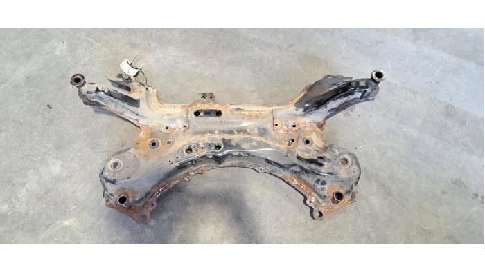 Usados Subchasis Lexus NX I (Z1) 300 2.0 16V Precio € 266,20 IVA incluido ofrecido por Autohandel Didier