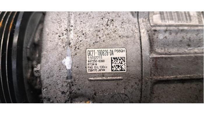 Luftkonditioneringspump från en Ford Transit Custom 2.0 TDCi 16V Eco Blue 130 2023