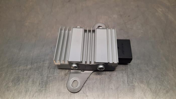Usagé Module pompe carburant Lexus NX I (Z1) 300 2.0 16V Prix € 30,25 Prix TTC proposé par Autohandel Didier