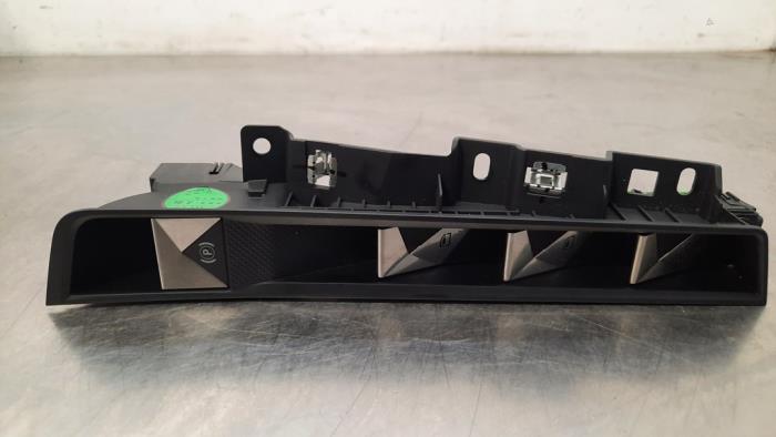 Usados Interruptor combinado de ventanillas DS Automobiles DS9 1.6 16V E-Tense 225 Precio € 133,10 IVA incluido ofrecido por Autohandel Didier
