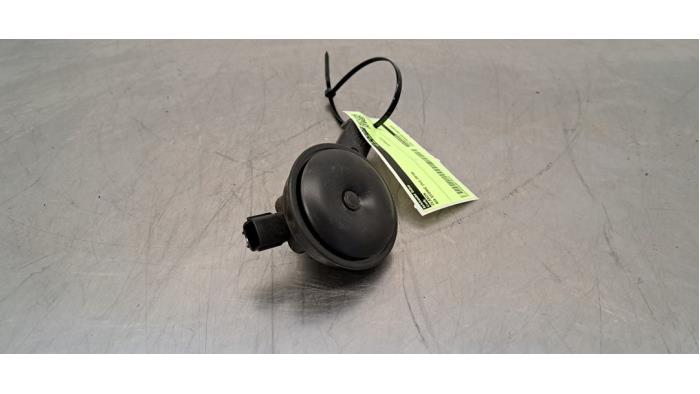 Używane Klakson Kia Stonic (YB) 1.0i T-GDi 12V Cena € 18,15 Z VAT oferowane przez Autohandel Didier