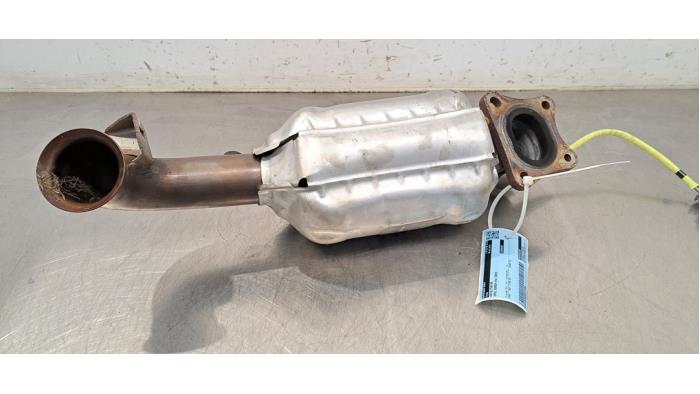 Używane Katalizator Opel Corsa F (UB/UH/UP) 1.2 12V 75 Cena € 429,55 Z VAT oferowane przez Autohandel Didier