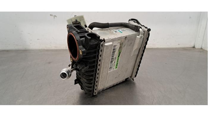 Usagé Intercooler Mercedes GLE (V167) 300d EQ Boost 2.0 Turbo 16V 4-Matic Prix € 266,20 Prix TTC proposé par Autohandel Didier