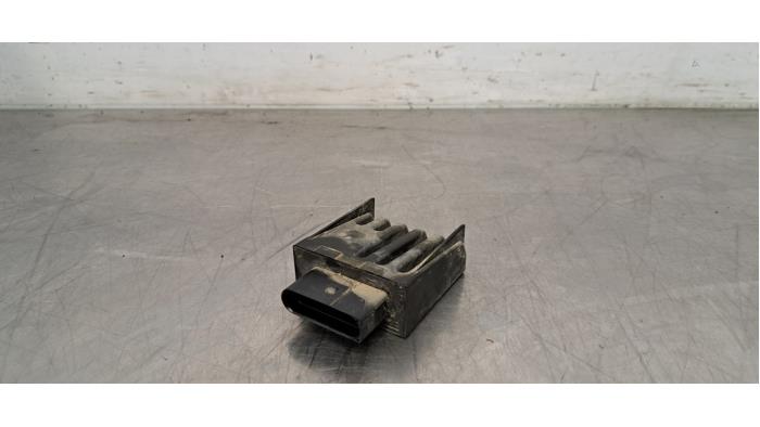 Usagé Module pompe carburant Volkswagen Crafter (SY) 2.0 TDI FWD Prix € 30,25 Prix TTC proposé par Autohandel Didier