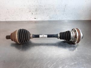 Usagé Arbre de transmission avant gauche Volkswagen Touran (5T1) 1.5 TSI Prix € 350,90 Prix TTC proposé par Autohandel Didier