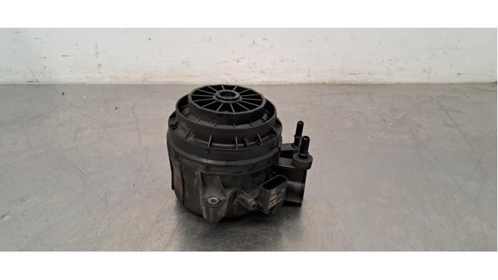 Begagnade Bränslefilter Mercedes Vito (447.6) 2.0 114 CDI 16V Pris € 36,30 Inklusive moms erbjuds av Autohandel Didier