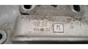 Engine mount from a Volkswagen Caddy IV 2.0 TDI 102 2020