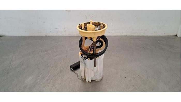 Usagé Pompe à carburant Volkswagen Caddy IV 2.0 TDI 102 Prix € 133,10 Prix TTC proposé par Autohandel Didier