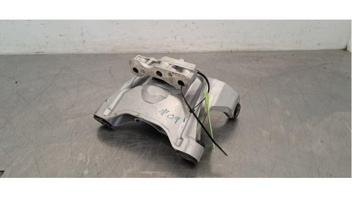 Engine mount Peugeot 308 (F3/FB/FH/FM/FP), 2021 1.6 16V HYBRID 180, Hatchback, 4-dr, Electric Petrol, 1.598cc, 110kW (150pk), FWD, EP6FADTXHPE; DGX, 2021-07, F3DGX (Used)