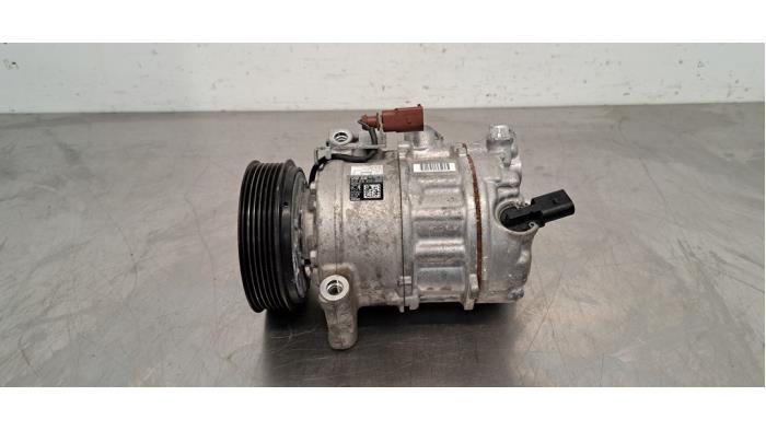 Usagé Pompe clim Volkswagen Golf VIII (CD1) 1.5 TGI 16V Prix € 102,85 Prix TTC proposé par Autohandel Didier