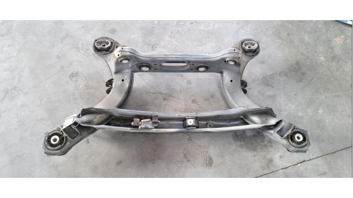 Usados Subchasis Mercedes C Estate (S205) C-200d 1.6 Turbo 16V Precio € 133,10 IVA incluido ofrecido por Autohandel Didier