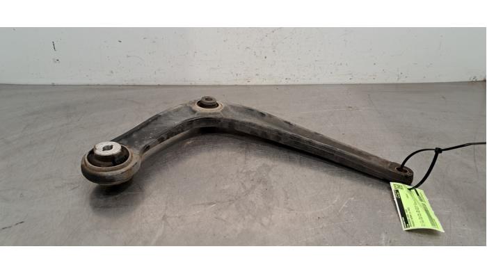 Gebrauchte Querlenker links vorne Peugeot Expert (V1/VA/VB/VE/VF/VT/VY) 1.5 BlueHDi 120 Preis € 54,45 Mit Mehrwertsteuer angeboten von Autohandel Didier