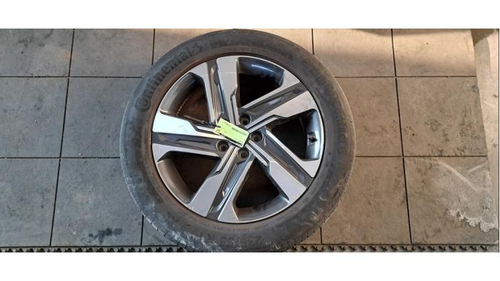 Begagnade Hjul + däck Kia Sorento IV (MQ4) 1.6 T-GDi Plug-in Hybrid 16V 4WD Pris € 332,75 Inklusive moms erbjuds av Autohandel Didier
