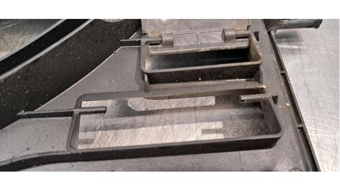 Cooling fans Volvo XC90 II 2.0 D5 16V AWD - 32339486