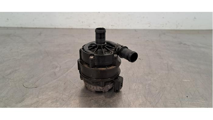 Begagnade Extra vattenpump Renault Express 1.5 dCi 95 Pris € 60,50 Inklusive moms erbjuds av Autohandel Didier