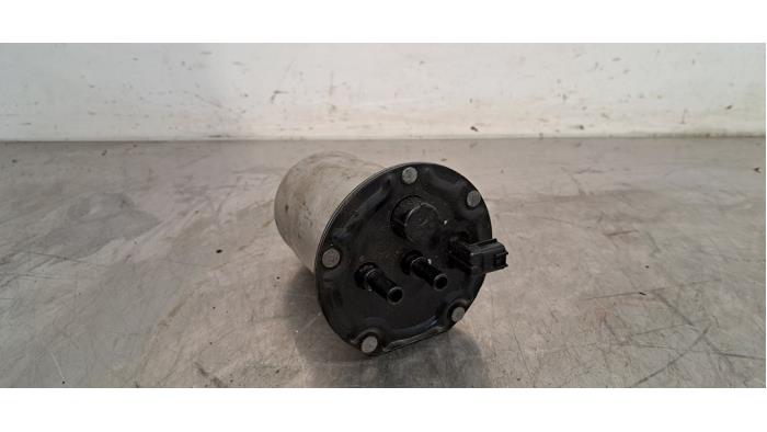 Gebrauchte Kraftstofffilter Renault Master III (FV) 2.3 dCi 150 16V FWD Preis € 18,15 Mit Mehrwertsteuer angeboten von Autohandel Didier