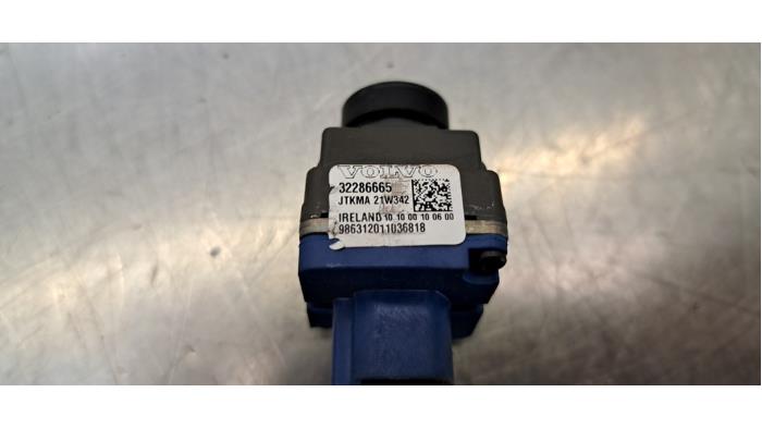 Reversing camera Volvo XC40 2.0 B4 16V Mild Hybrid - 32286665