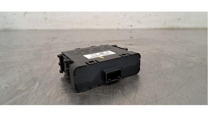 Usagé Module Gateway Renault Express 1.5 dCi 95 Prix € 60,50 Prix TTC proposé par Autohandel Didier